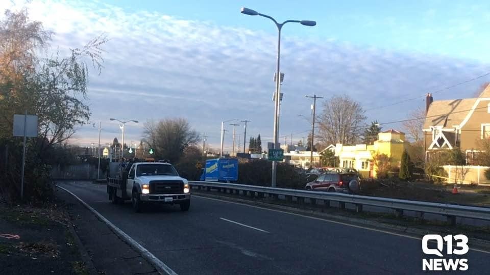 One man dead after police chase on Lake City Way