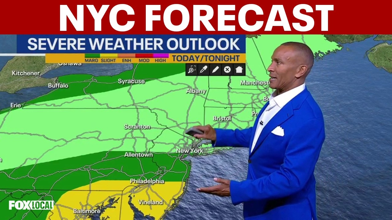 NYC weather: Showers, storms possible as humid weather continues