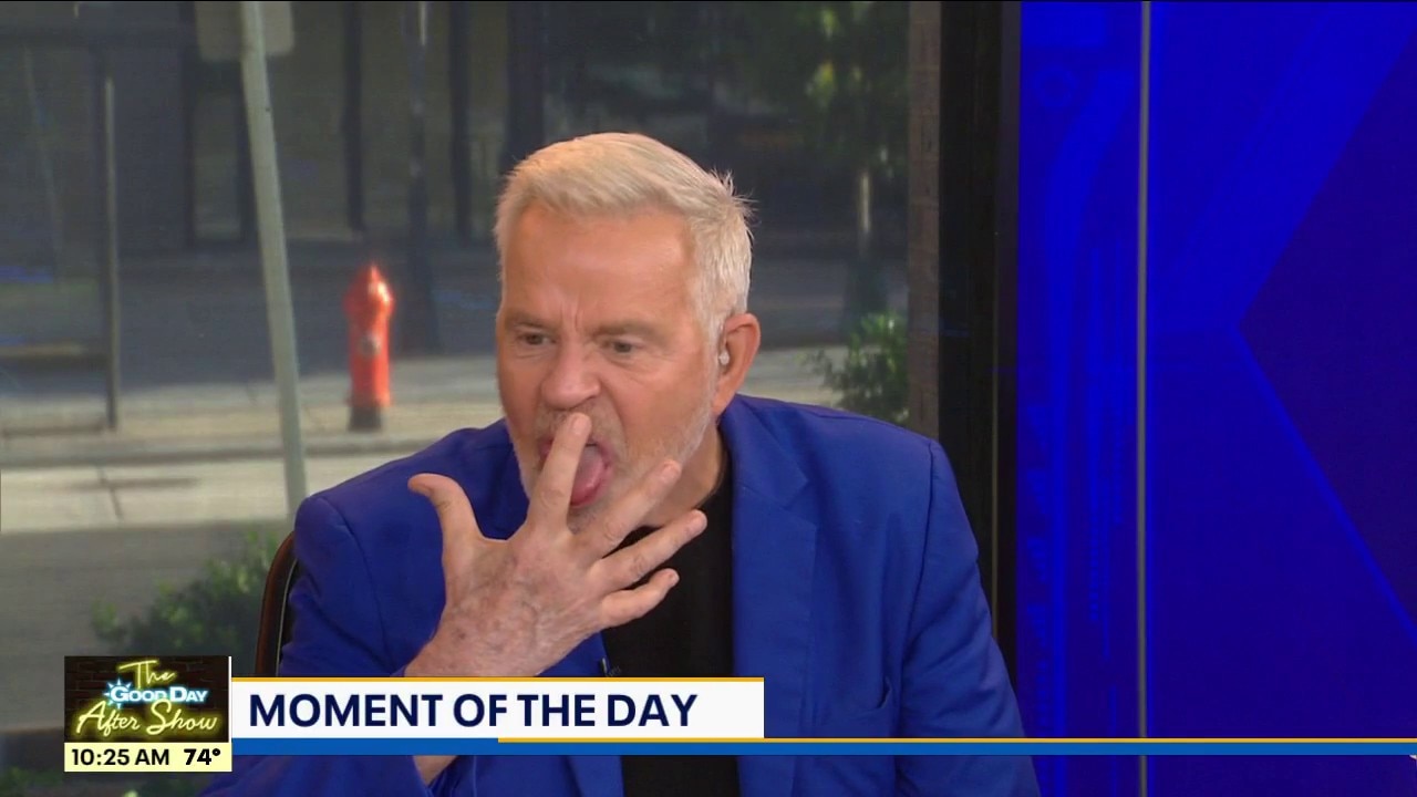 MOMENT OF THE DAY: Kiss and Tell