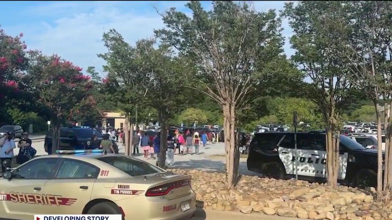 Police investigating bomb threat at Arbor Place Mall