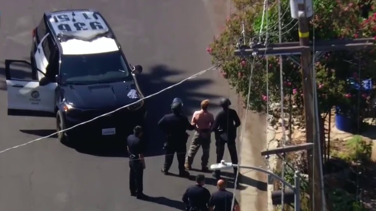 Man arrested for threatening film crew in North Hollywood 