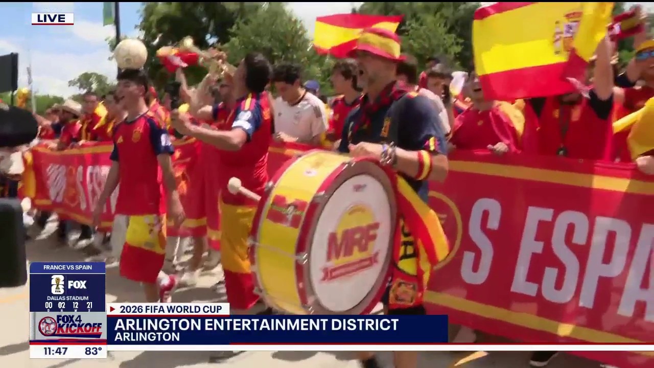 Spain fans march to Dallas Stadium