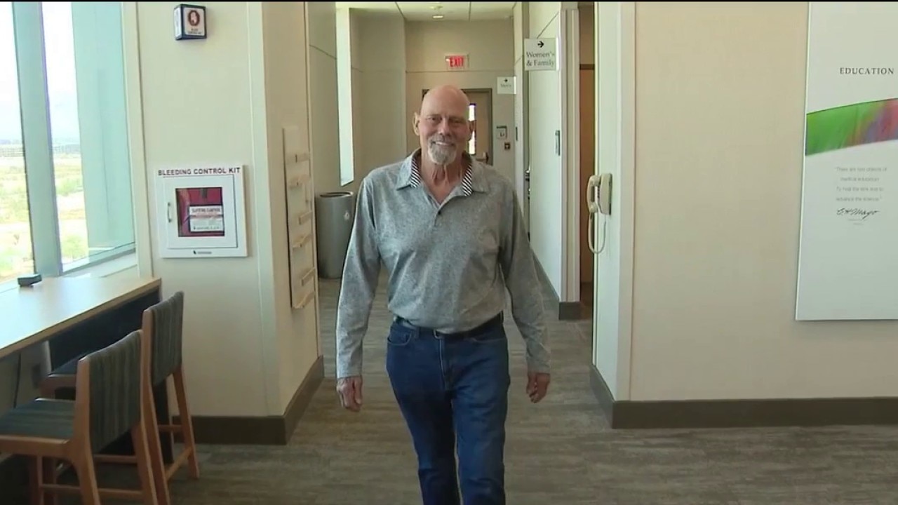 Lung transplant recipient celebrates one year 'lung-anniversary'