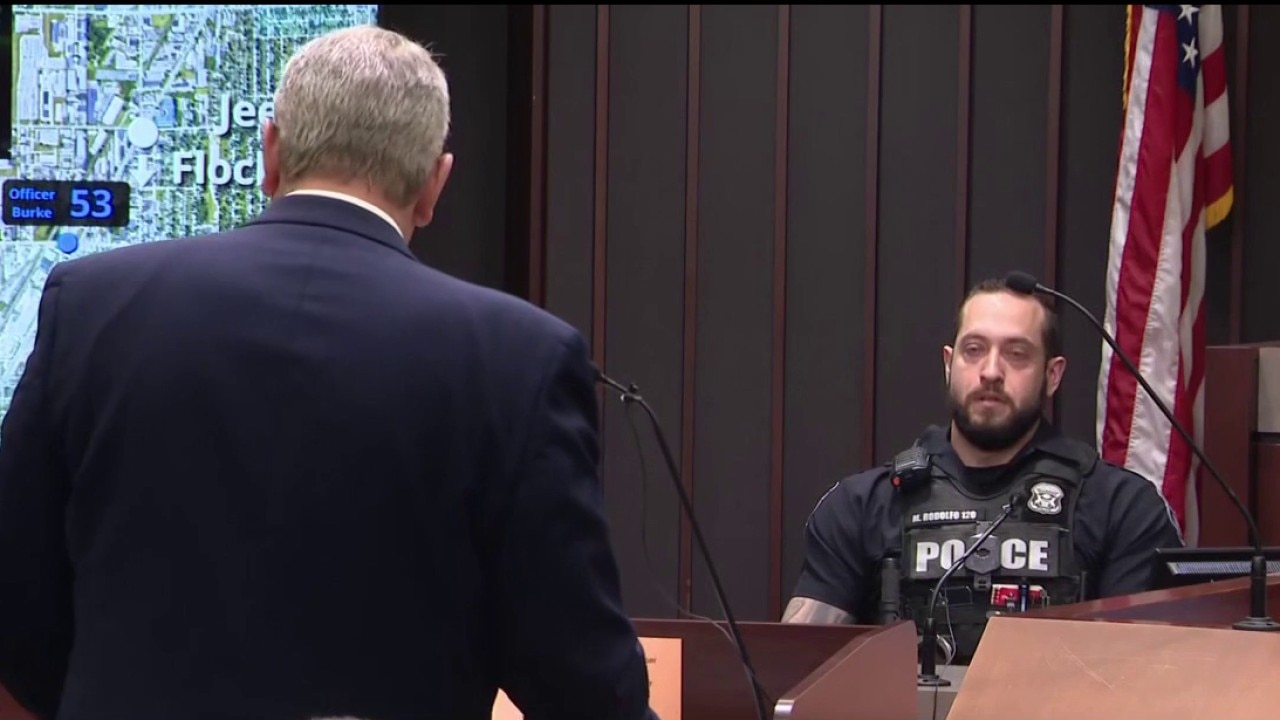Trial continues for ex-Warren police officer charged in crash that killed 2 men