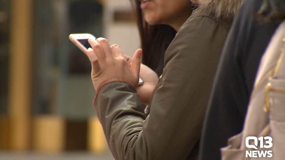 Report: Distractions could be at fault for increasing traffic fatalities