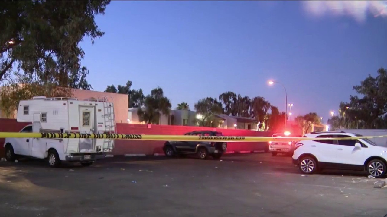 Man wounded in Phoenix neighborhood shooting: PD