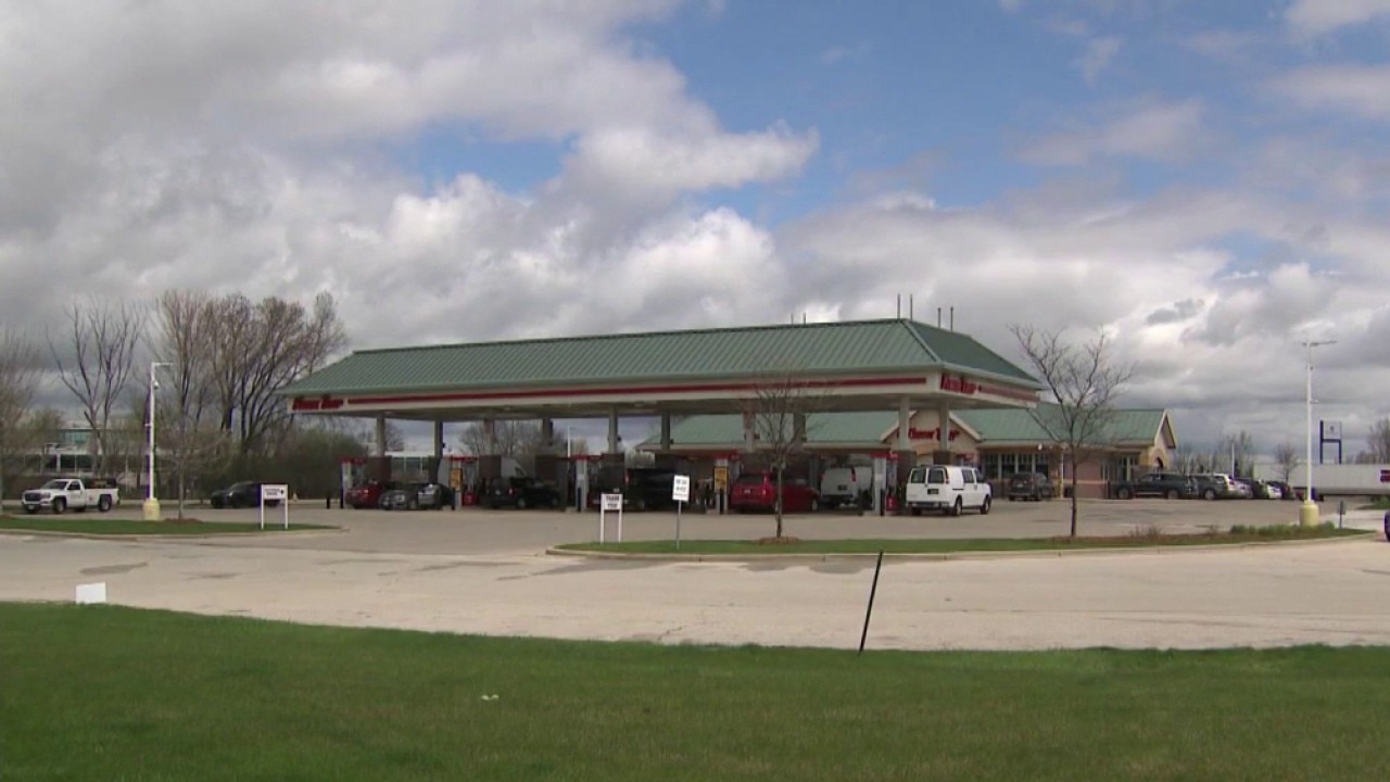 Man dies after potential lightning strike in Waukesha