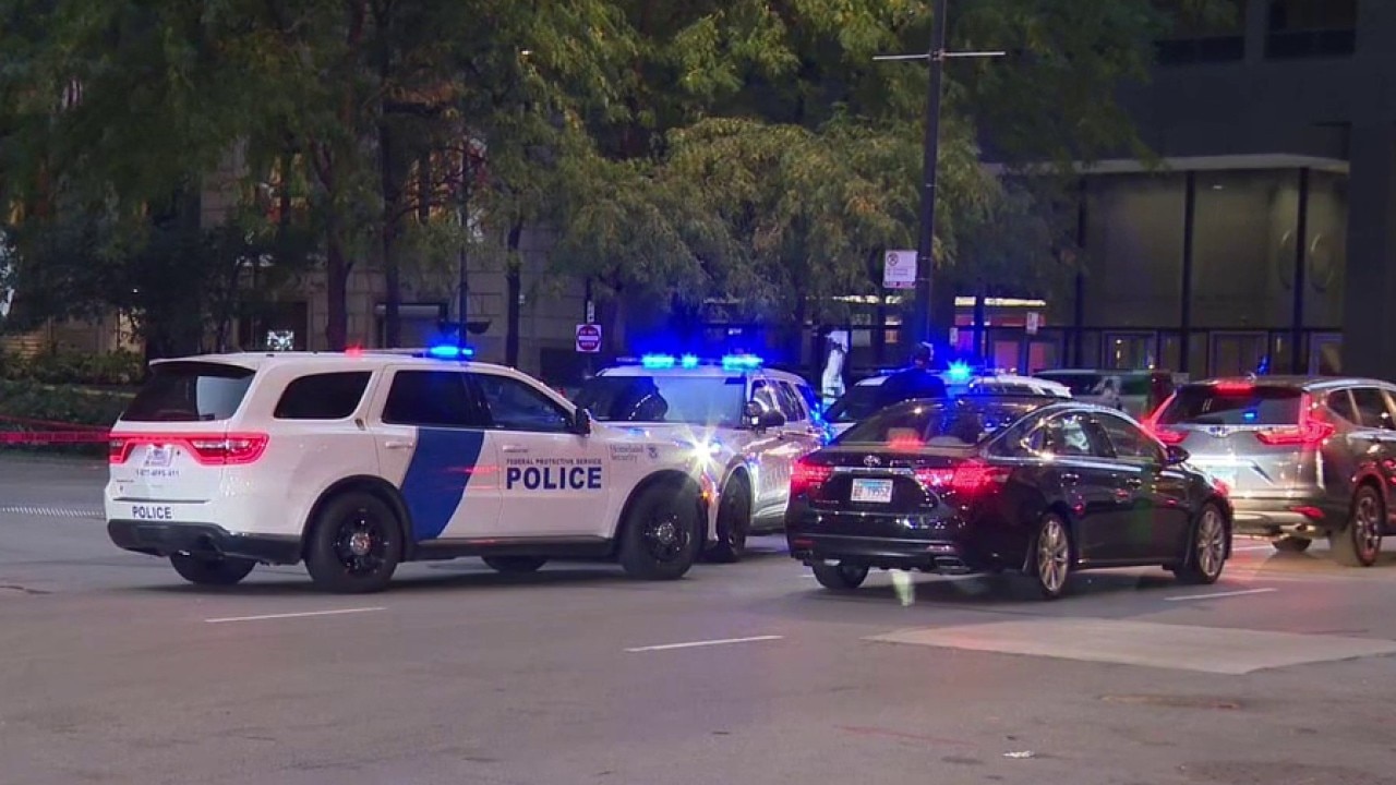 Chicago police, Homeland Security respond to reports of shots fired outside federal building