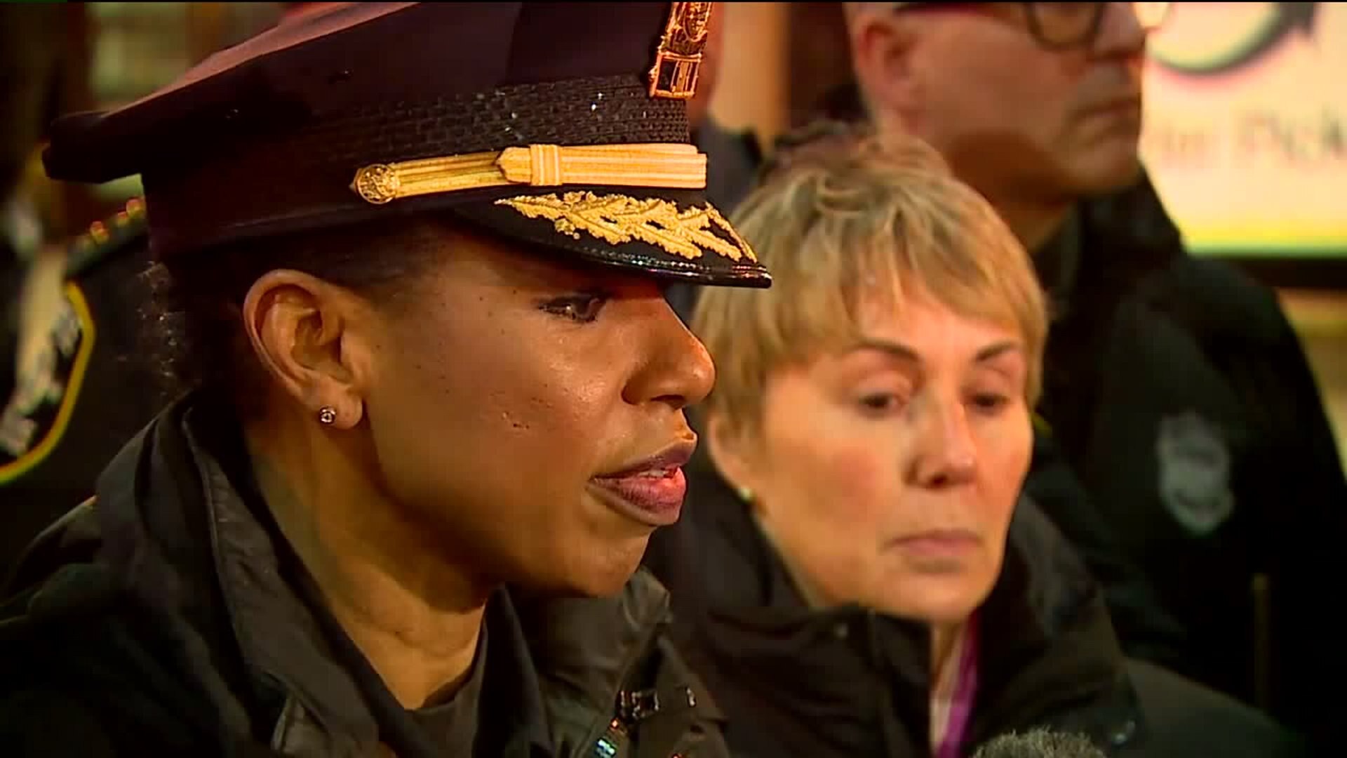 1 dead, 7 injured in downtown Seattle shooting; suspects still at large ...