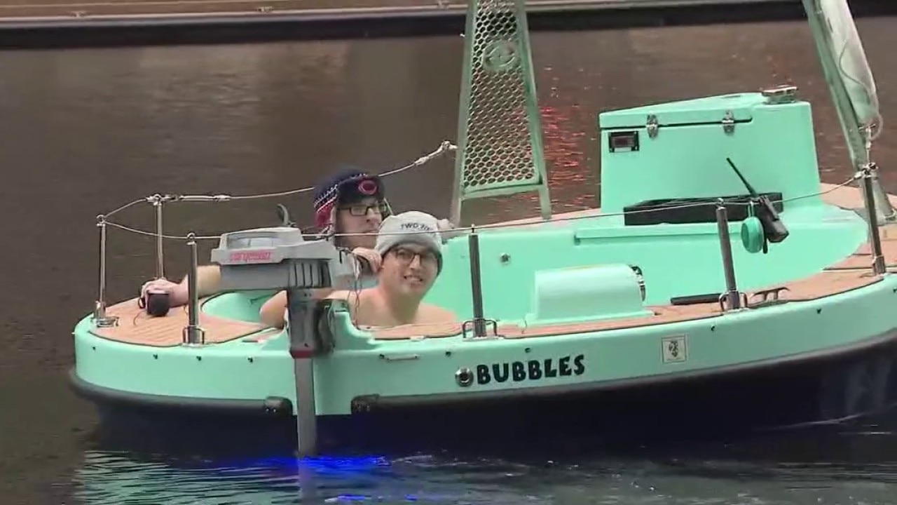 Hot tub boats could set sail on the Mississippi River