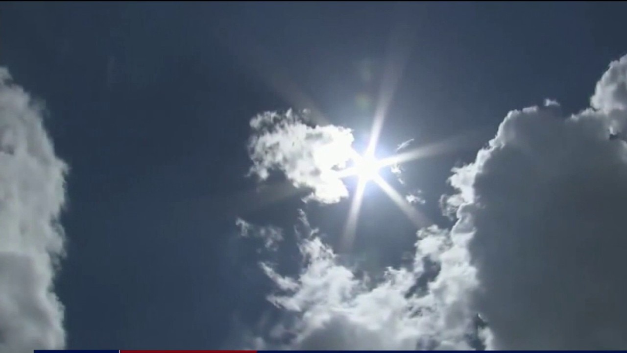 School district halts outdoor events after heat spike