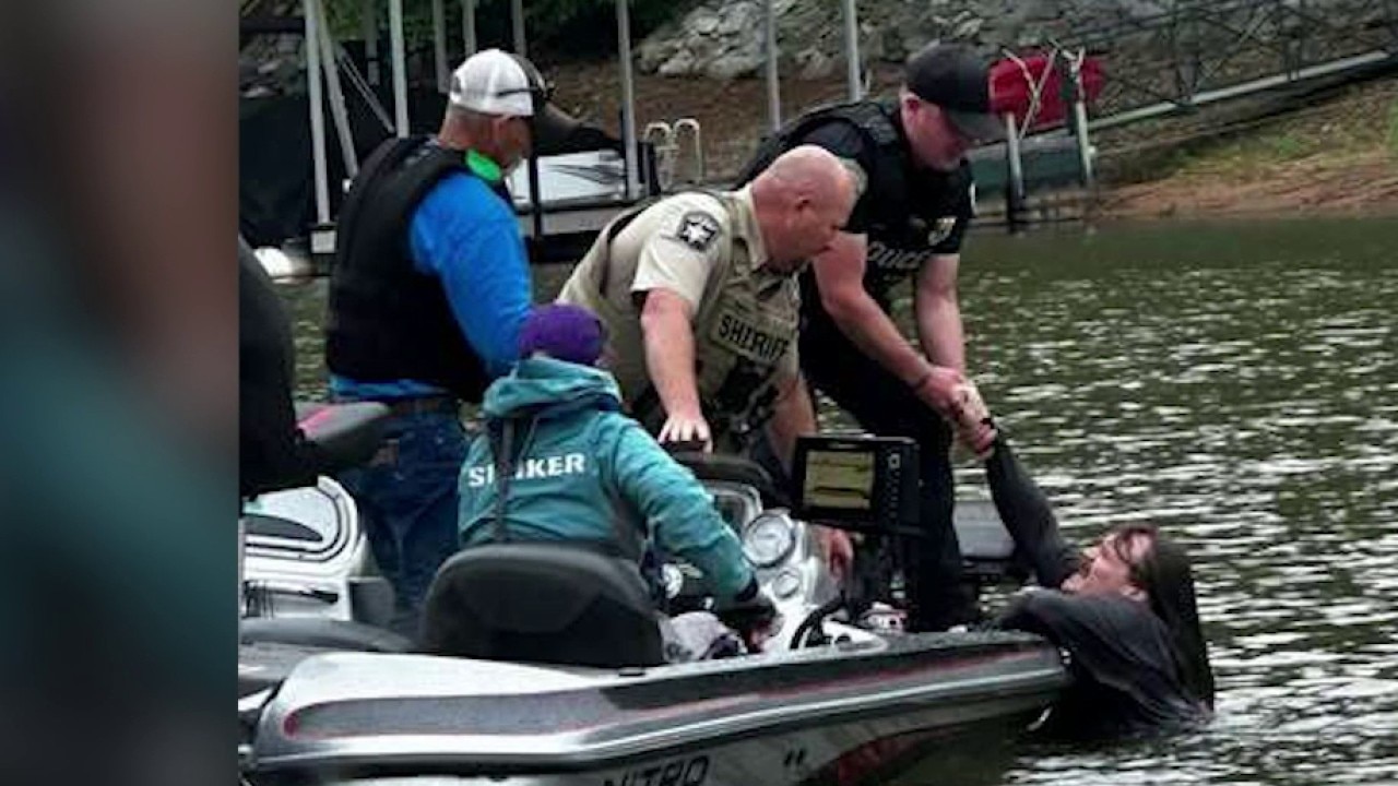 Chase ends in Lake Hartwell as wardens track lake injuries