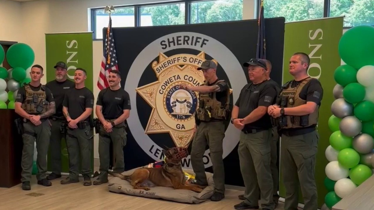 Bank honors K9 hero for robbery thwarting