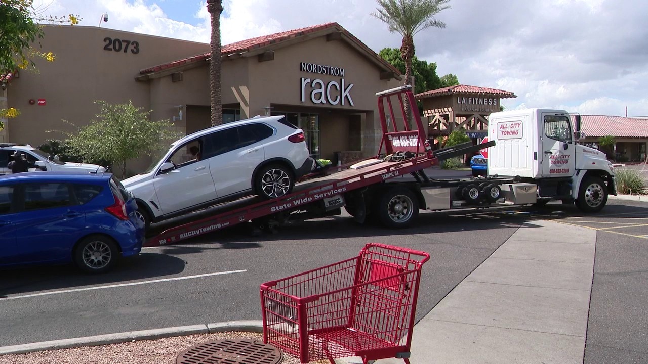 App helps Phoenix woman find her stolen SUV