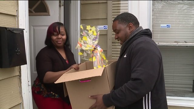 Easter baskets for single moms in Milwaukee