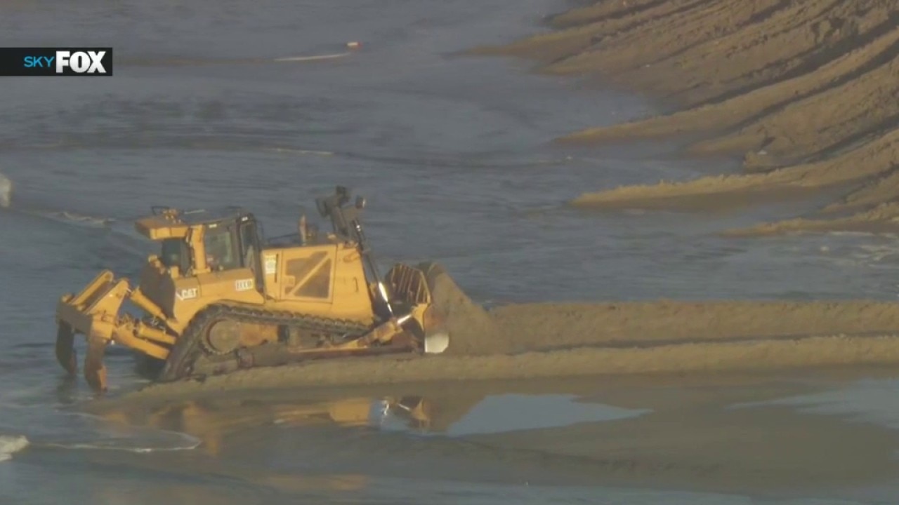 Newport Beach braces for King Tides, storm