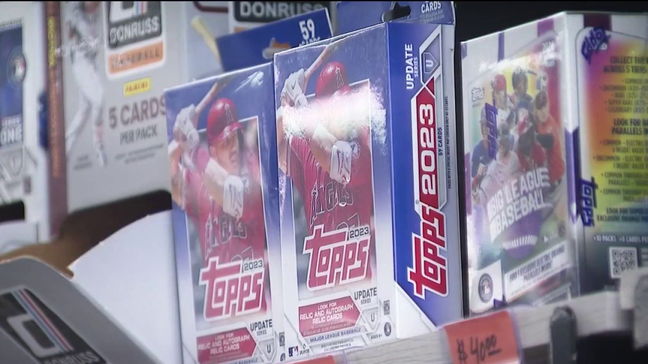 PSA faces collector backlash after grading problems at national convention in Rosemont