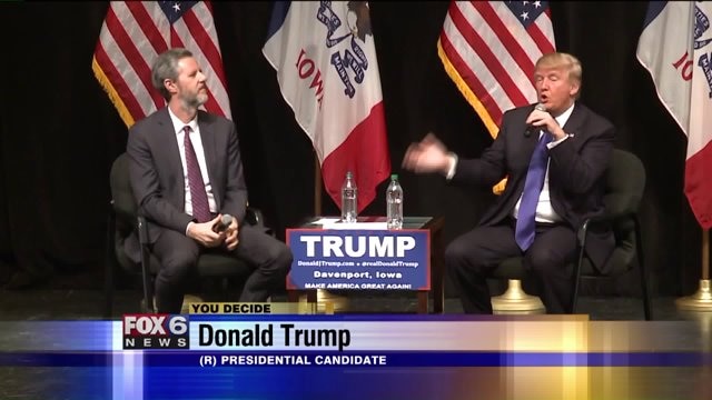 Presidential candidates make their last push to secure votes from Iowans