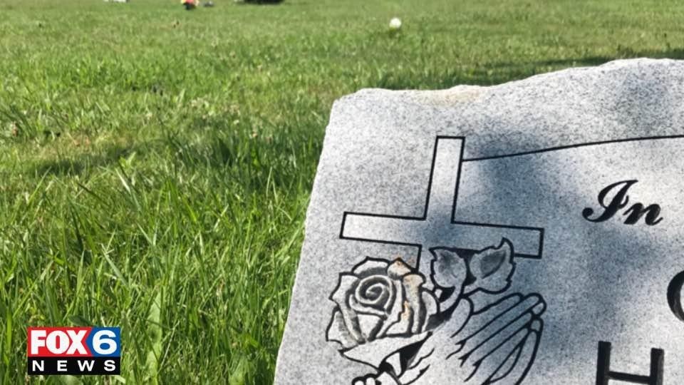 Police chase ends in cemetery