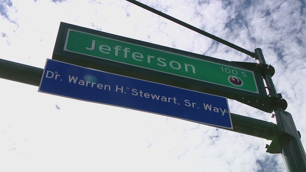 New Phoenix street sign honors longtime community leader