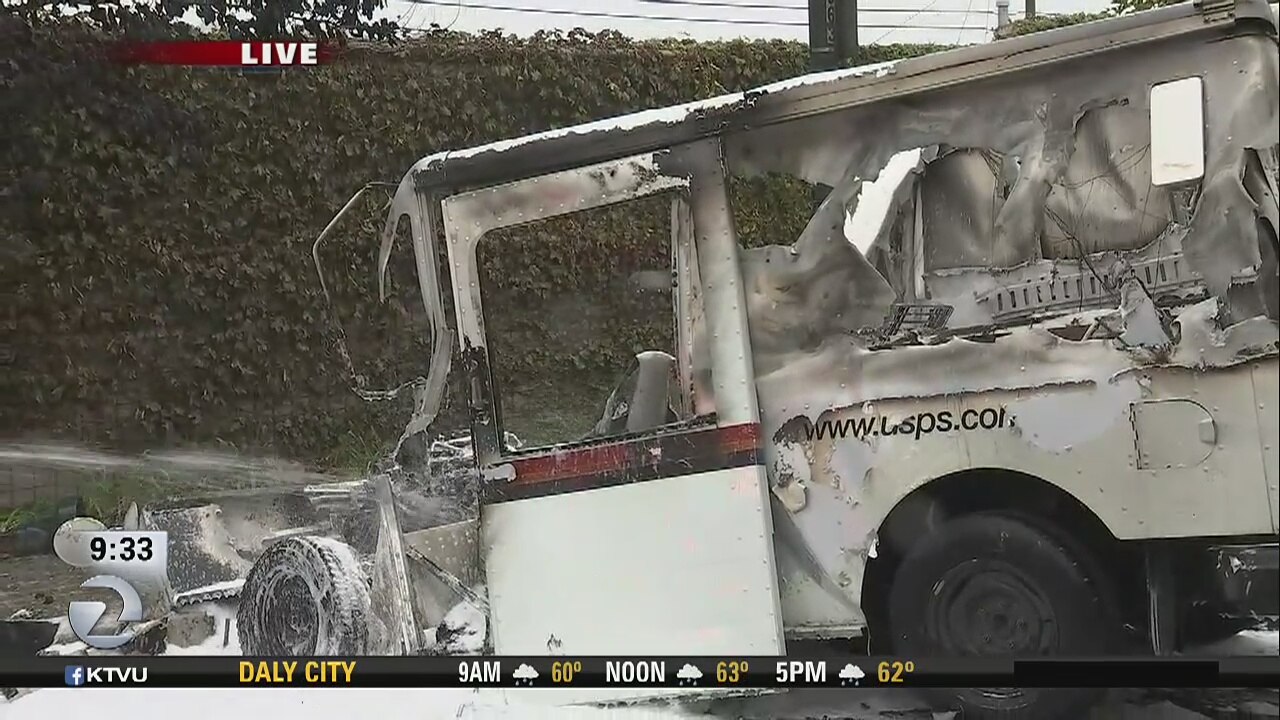 Mail truck catches fire in San Pablo