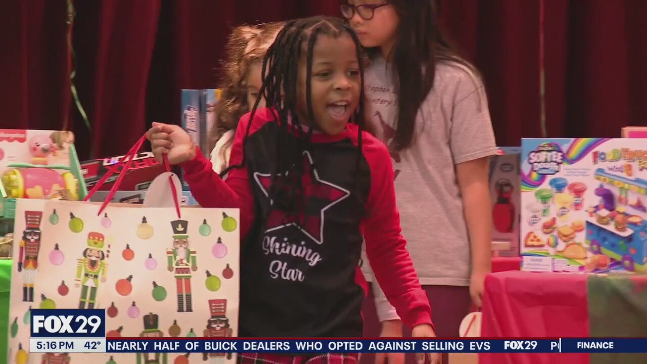 Christmas came early for these Philadelphia kids