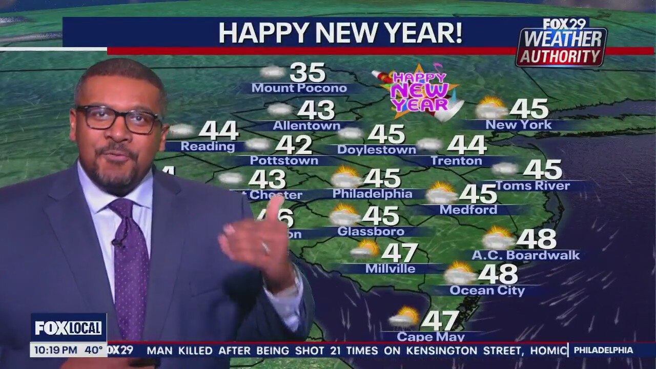 Weather Authority: New Year's Eve 10 pm forecast