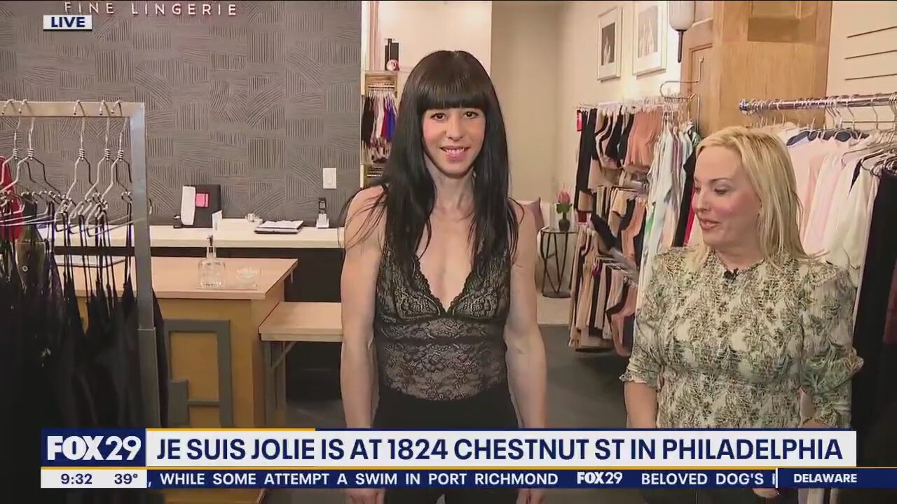 Lingerie shopping for Valentine's Day