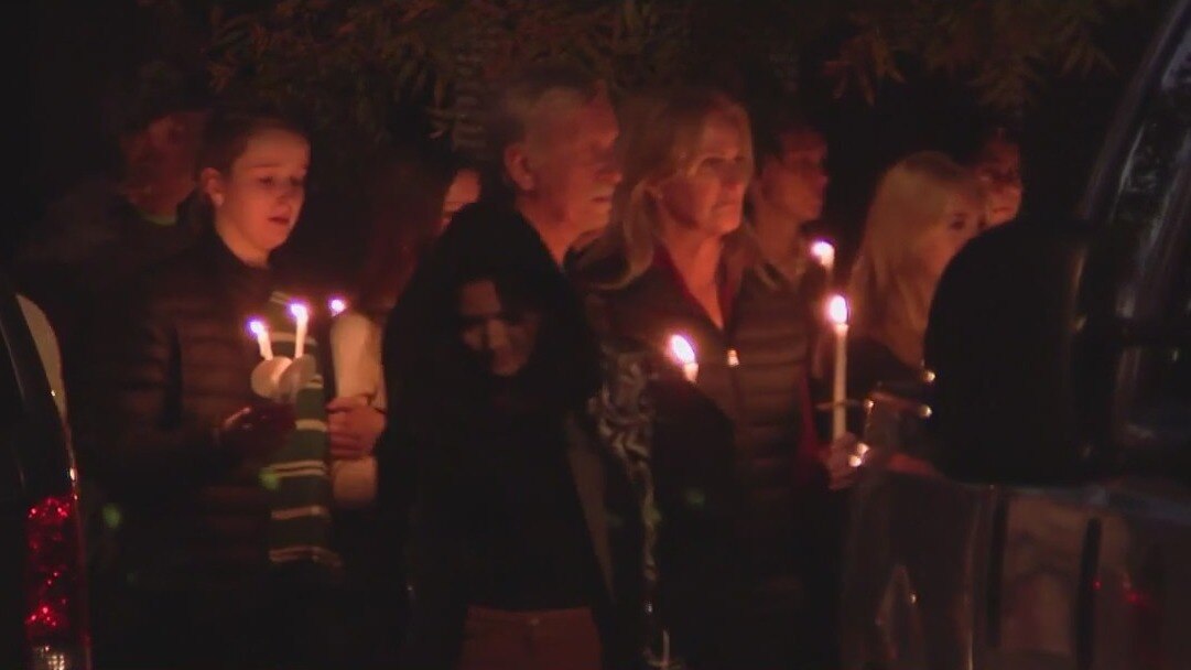 Neighbors gather to remember family of 5 found dead in Phoenix home