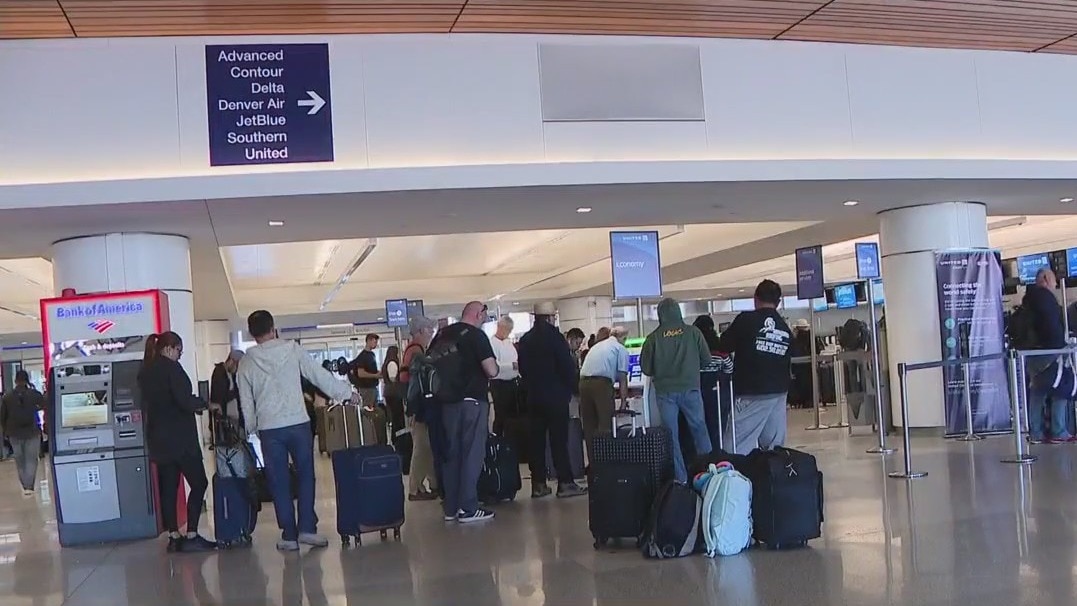 TSA officials provide tips on how to transport food for Thanksgiving