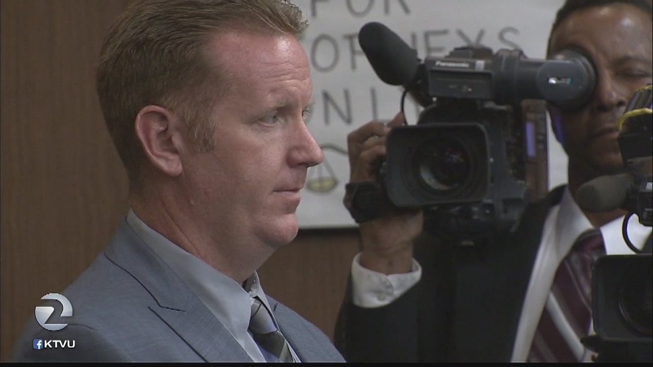 Oakland officer pleads not guilty in sex-exploitation scandal