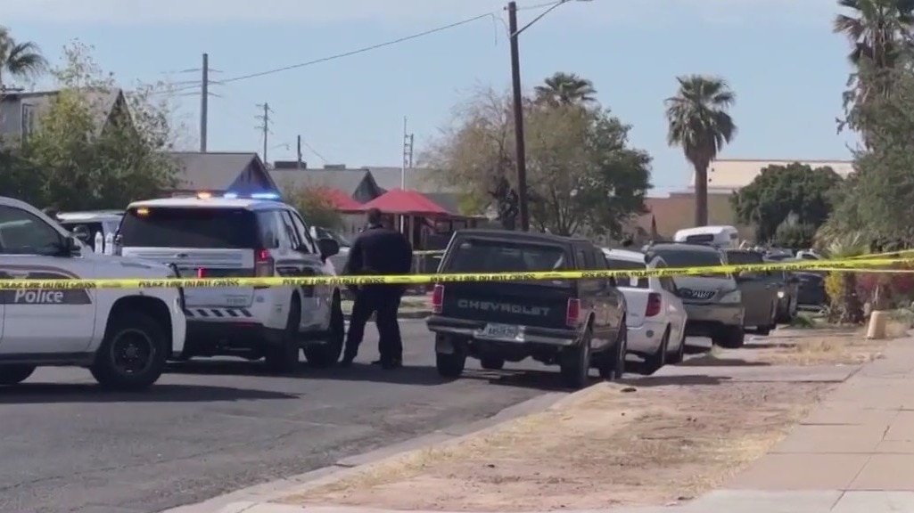 Man shot to death in downtown Phoenix