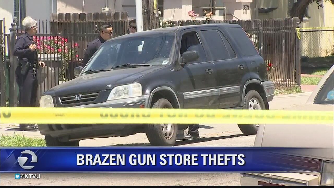 2 stores burglaried in Sacramento area
