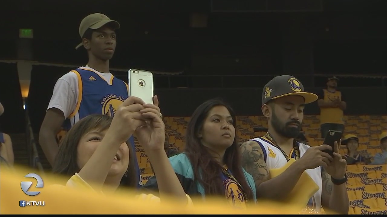 Defending champs Warriors stave off elimination, beat OKC