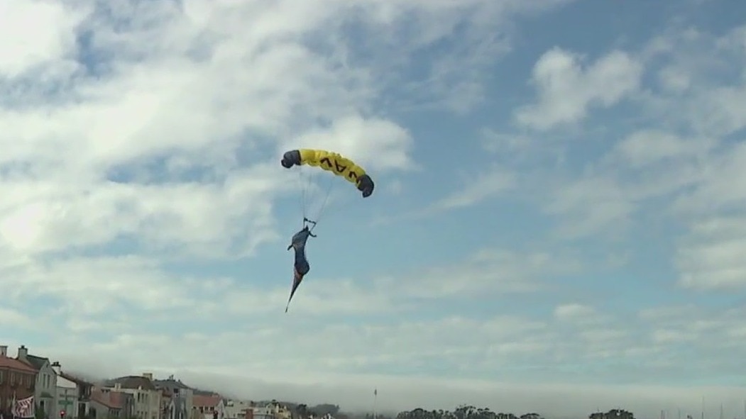 Navy parachutist mishap wraps up San Francisco Fleet Week