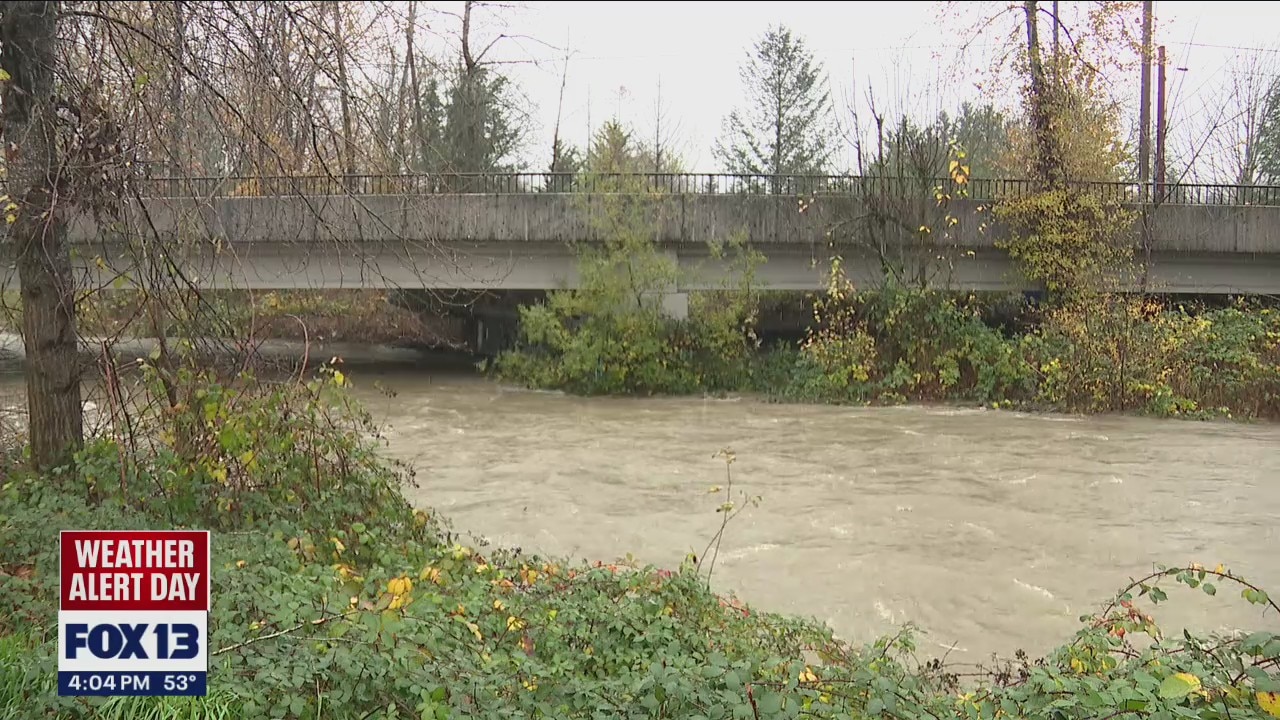 Rivers pushing into flood stage in King County