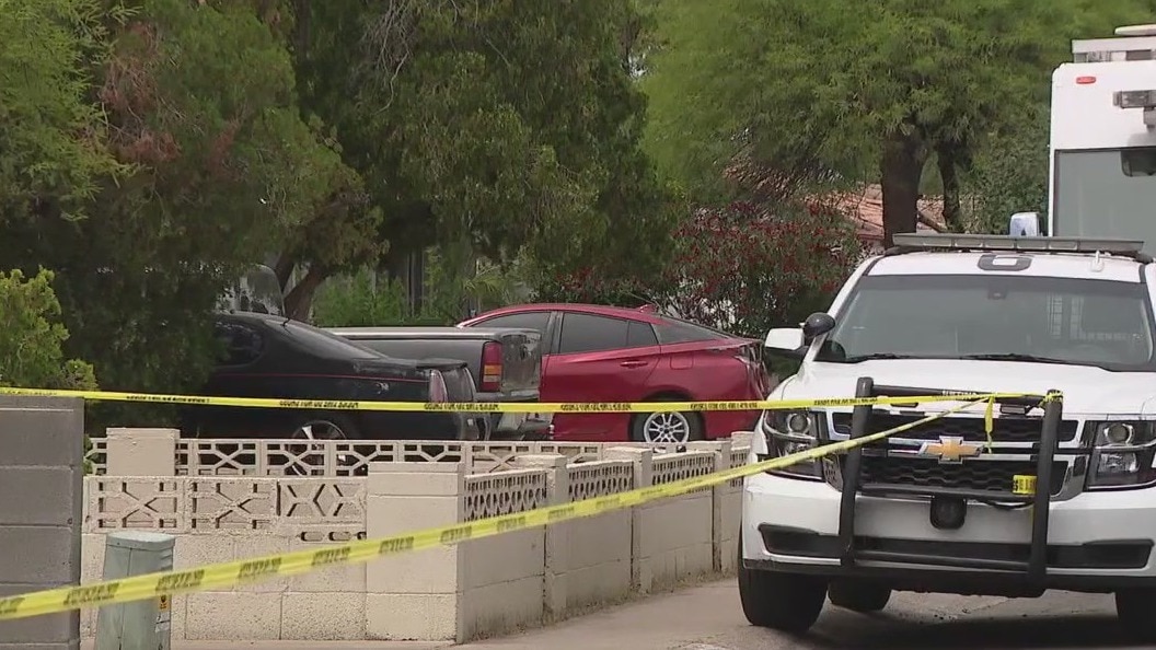 Trail of blood leads officers to dead woman