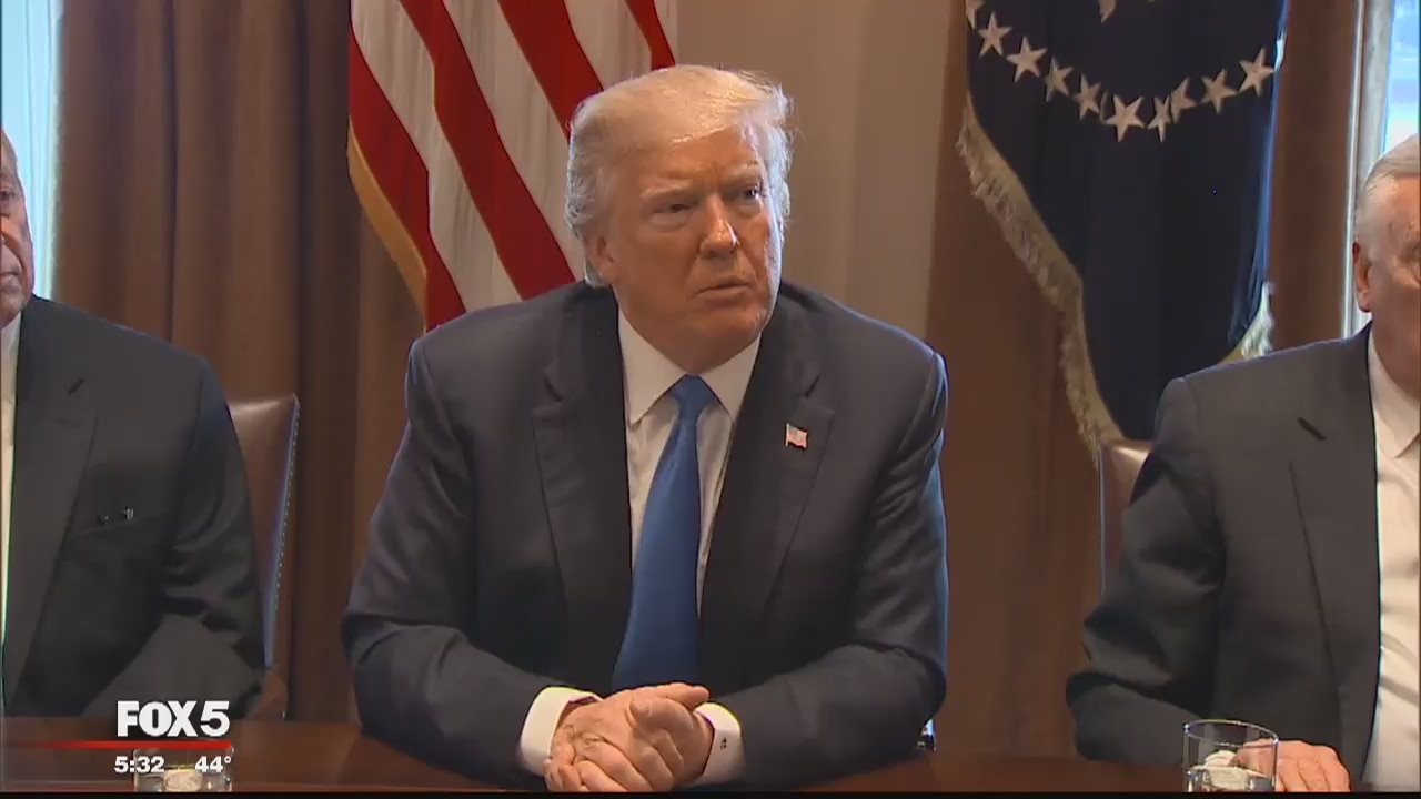 Trump suggests 2-phase deal for 'Dreamers'