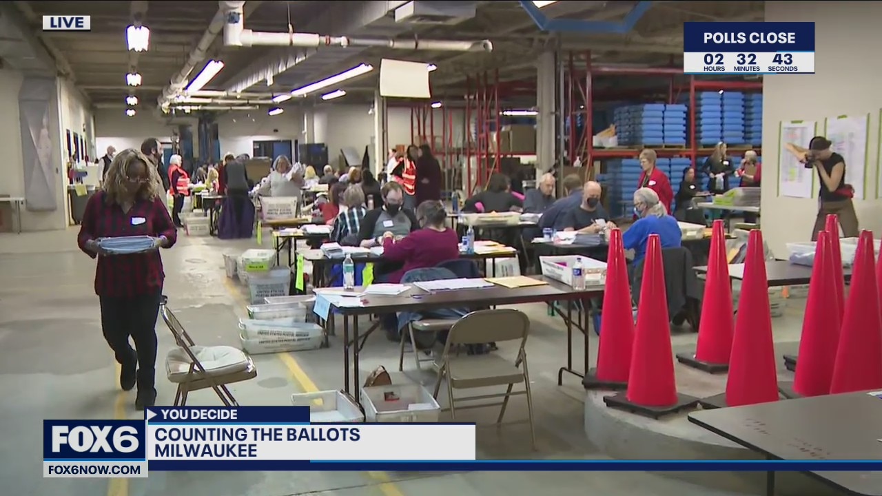 Milwaukee election staff counting ballots