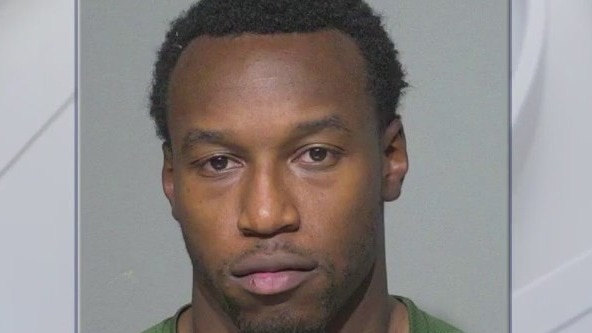 Milwaukee man shot children's mother with kids in vehicle: complaint