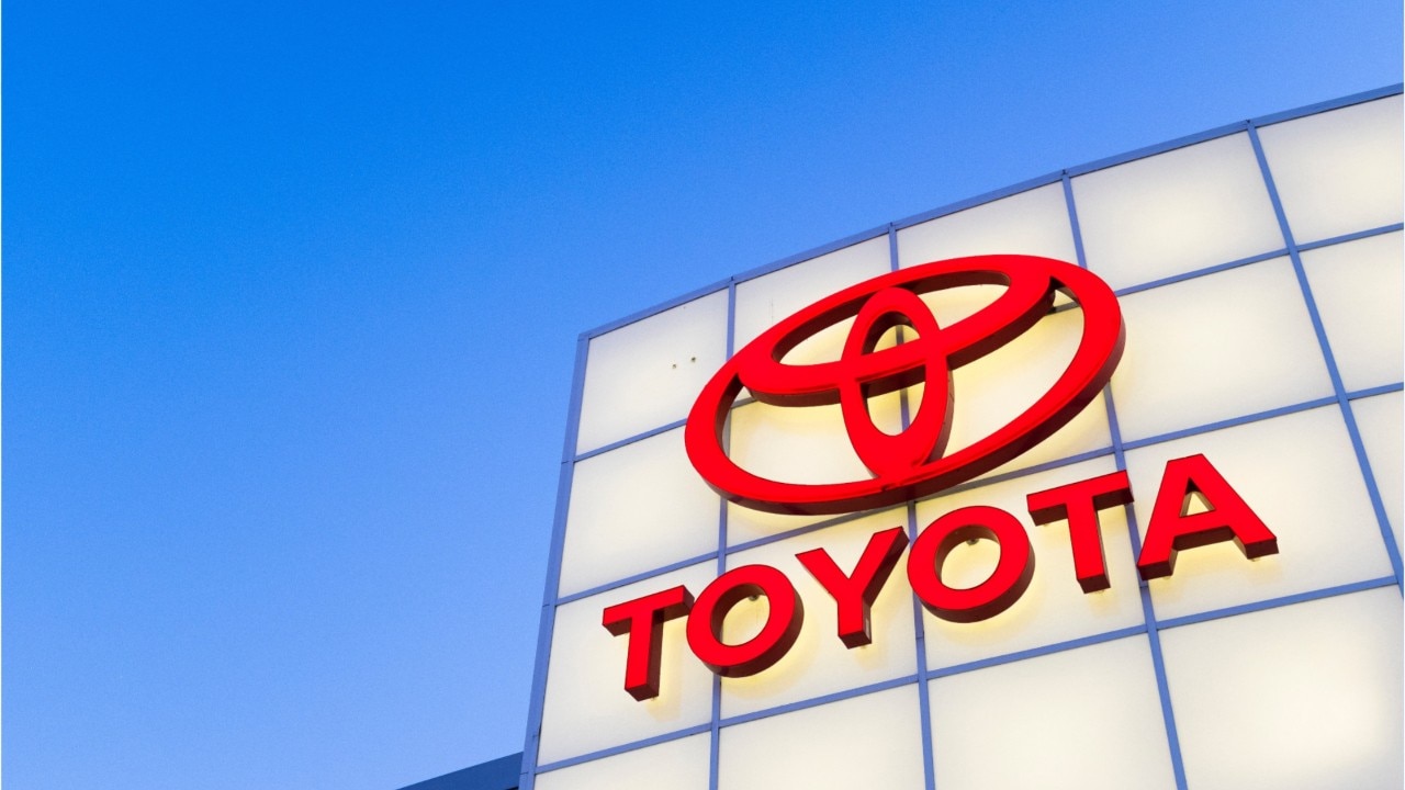 Toyota recalls 700K vehicles over stall risk