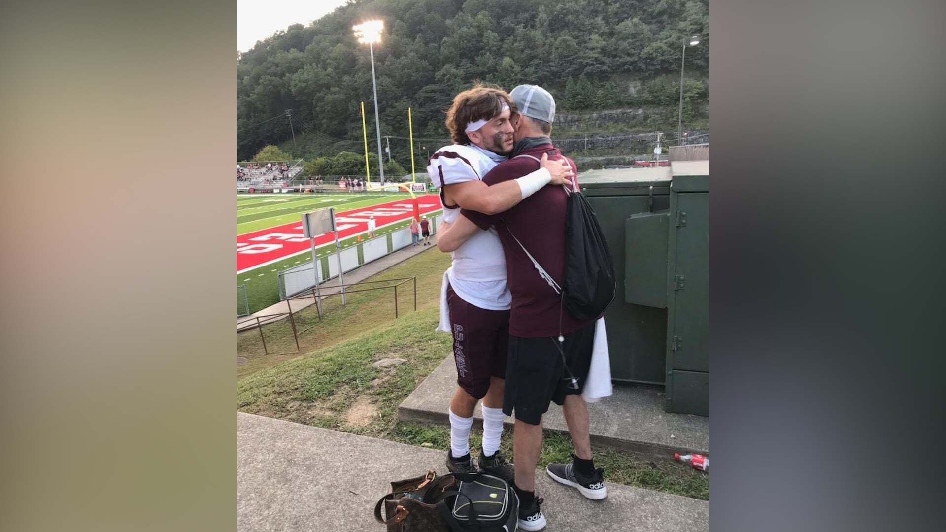 Kentucky hospice nurse, local pilot help patient attend sons football game