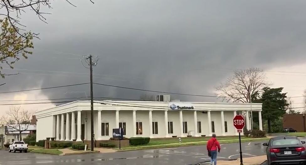 Alabama residents warned to take cover as storm brings tornado threat