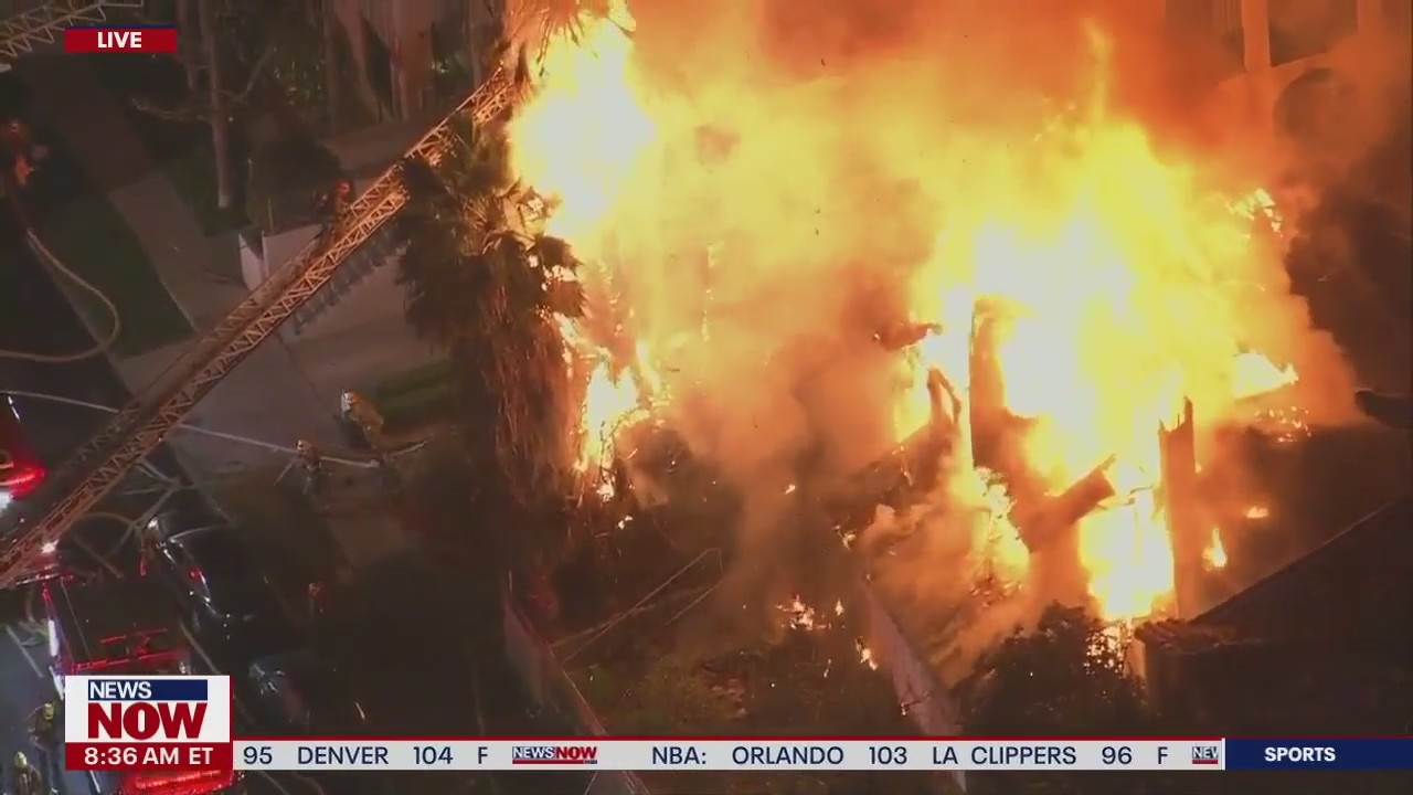 Massive building fire in Los Angeles' Westlake neighborhood | NewsNOW from FOX