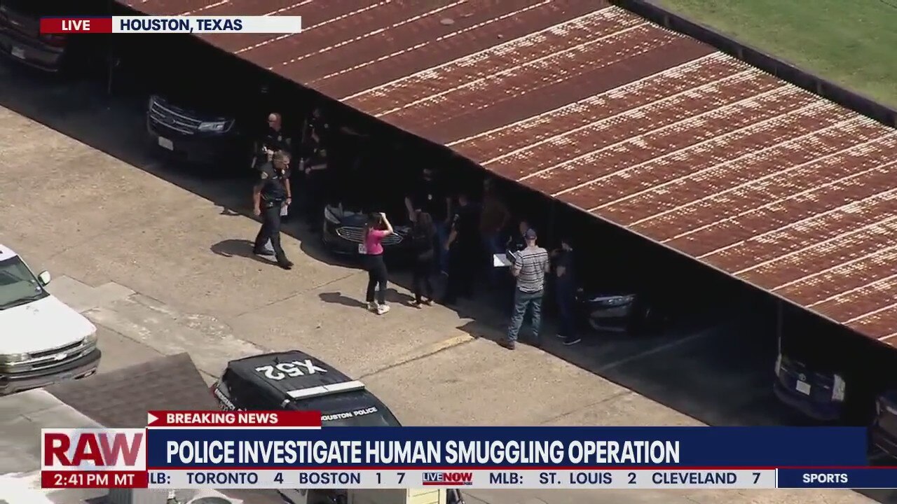 HPD: Nearly 20 people found in apparent human smuggling at southwest Houston apartment