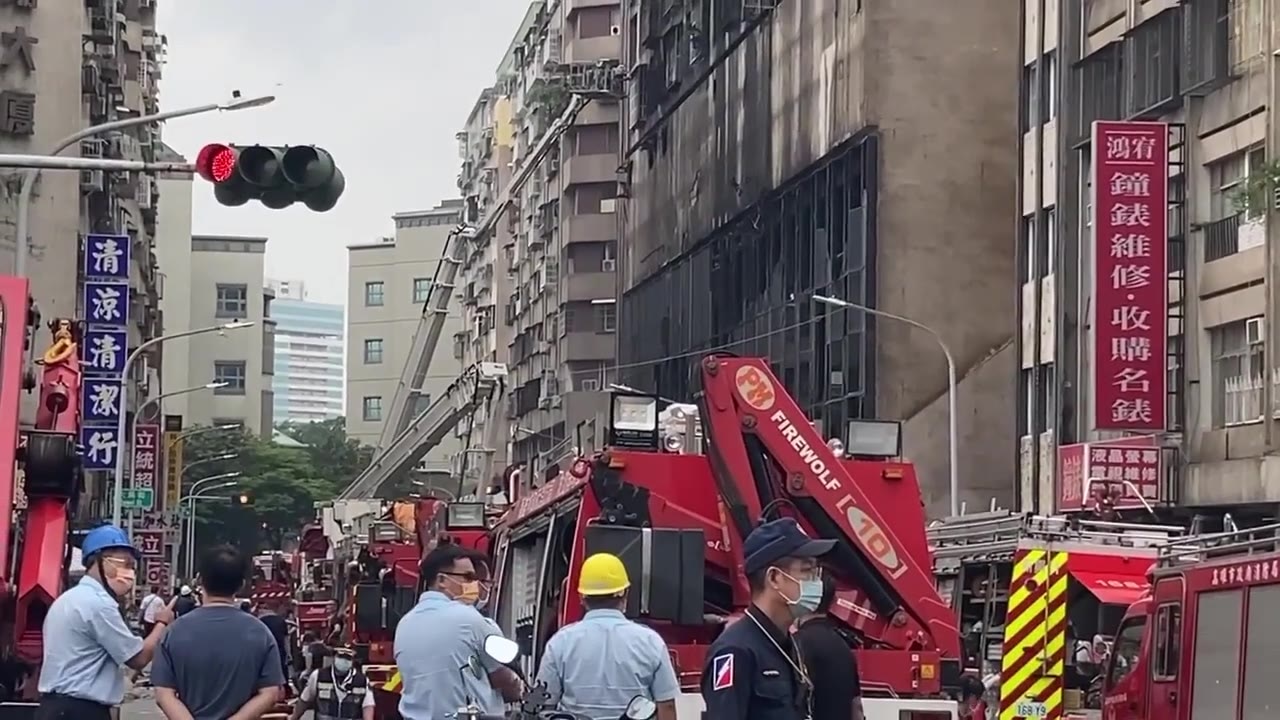 Dozens killed in overnight Taiwan building fire