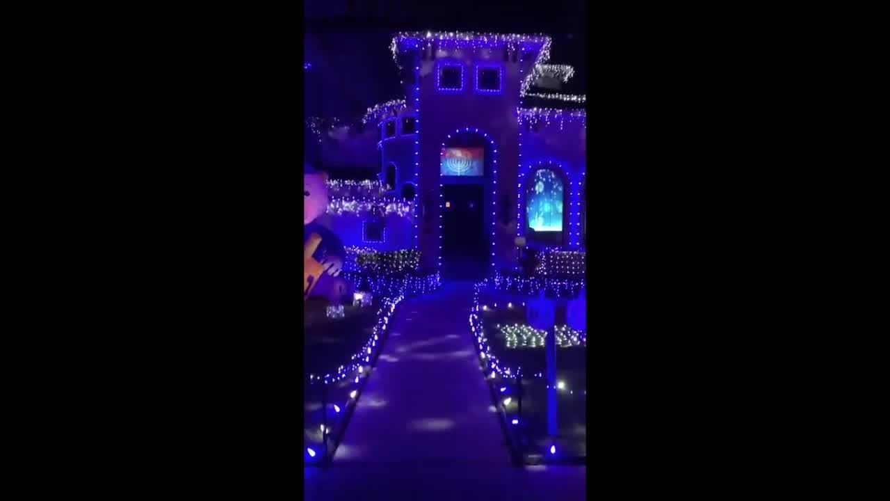 'Hanukkah House' Lights Up in Houston to Celebrate Eight-Night Holiday