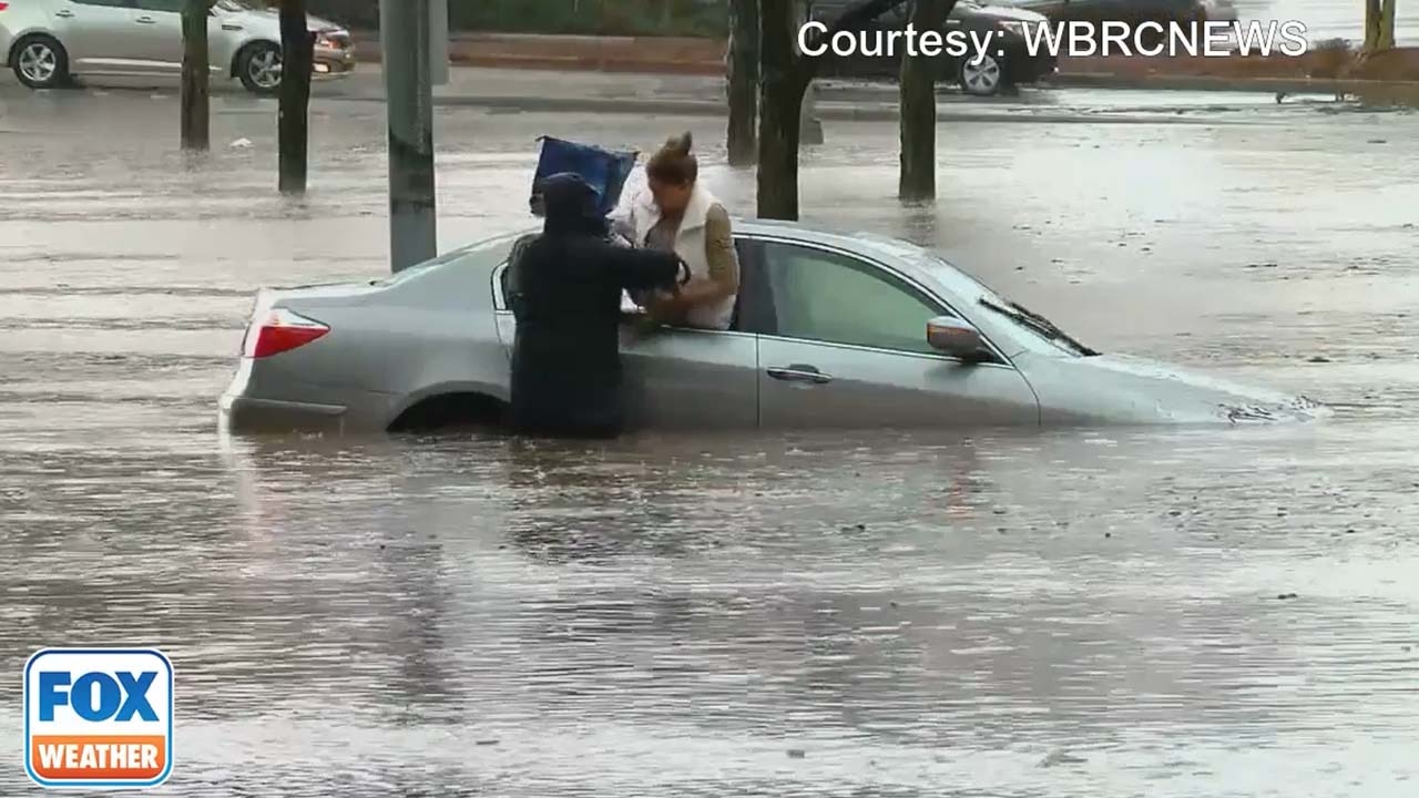 FOX 6 photographer makes water rescue in Birmingham, AL