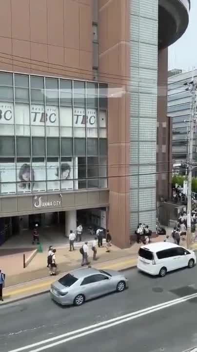 Crowds form in Nara after former Japanese PM Shinzo Abe shot