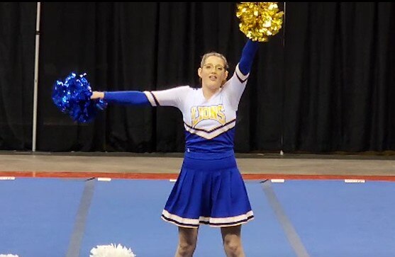 Cheerleader competes alone at state champs after squad quits: ?It felt amazing?